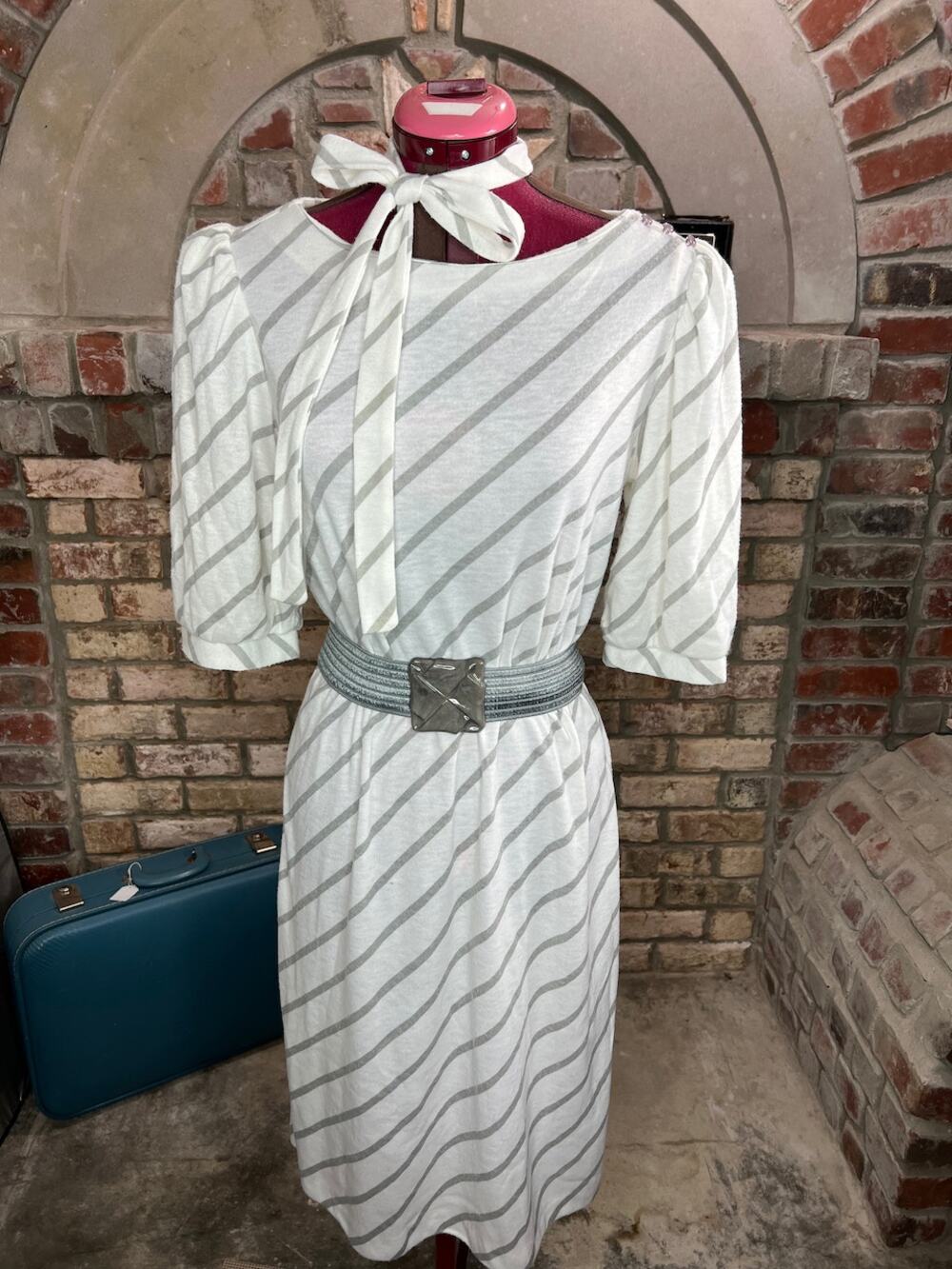 dress puff sleeve diagonal stripe vintage 1980s white gray